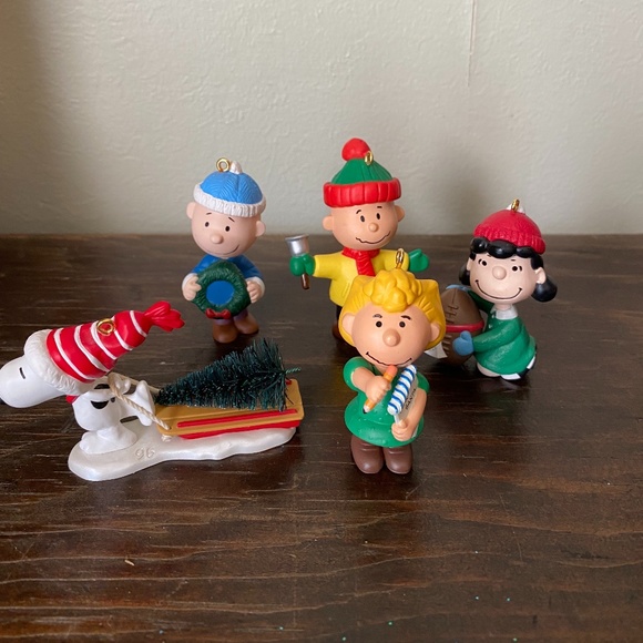 Peanuts Gang, set of 5 Hallmark ornaments, vintage - Picture 1 of 8